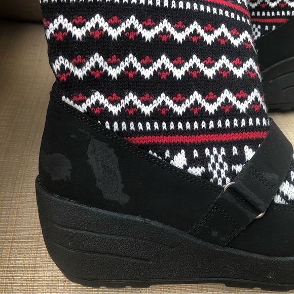 Snowflake Knit Wedge Heel Boots Pom Pom-Fair Isle sweater Faux Fur Winter Boots - Picture 11 of 16